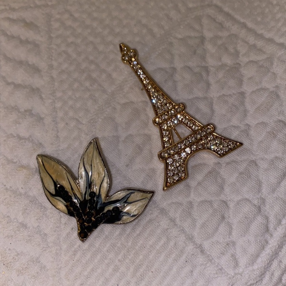 2 Pins/ Brooch Eiffel Tower & Flower Rhinestone